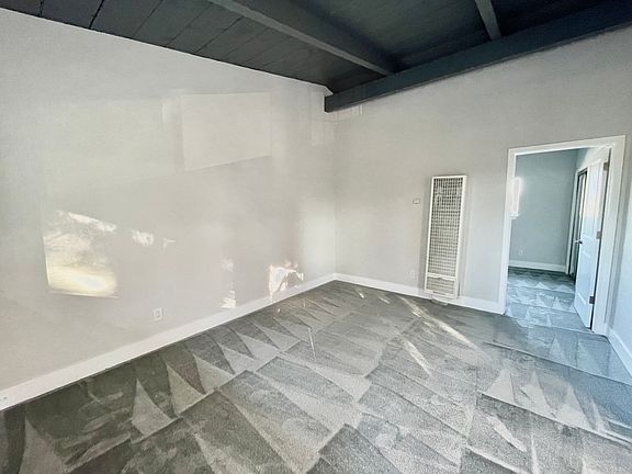 2nd image of 527 E Taylor Ave #7