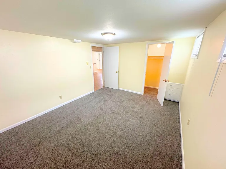 1606 W Healey St — Photo 9