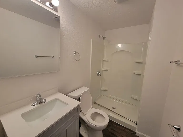 Walnut St 2512 — Photo 30