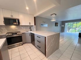 1801 NW 75th Ave, Fort Lauderdale, FL