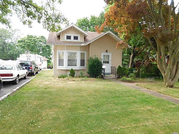 2nd image of 48 Waverly Ave
