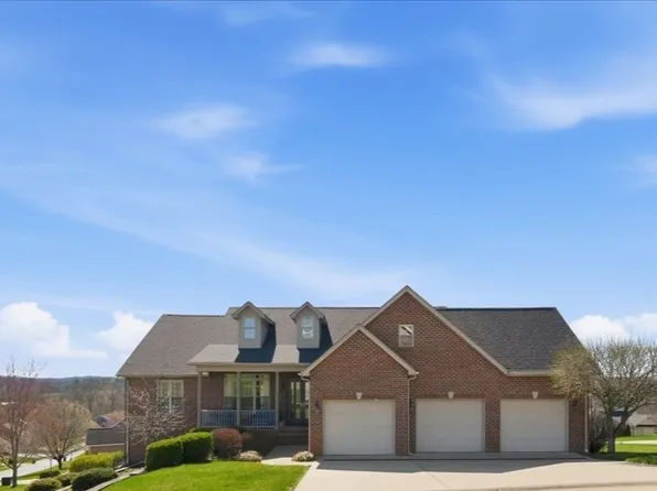 14 Freedom Dr, Parkersburg, WV 26101