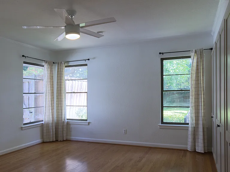 6232 Monticello Ave — Photo 7