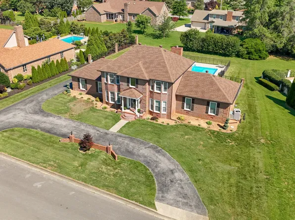 2104 Shannon Dr, Murfreesboro, TN 37129