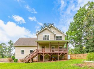 400 Emmas Grove Rd, Fletcher, NC 28732