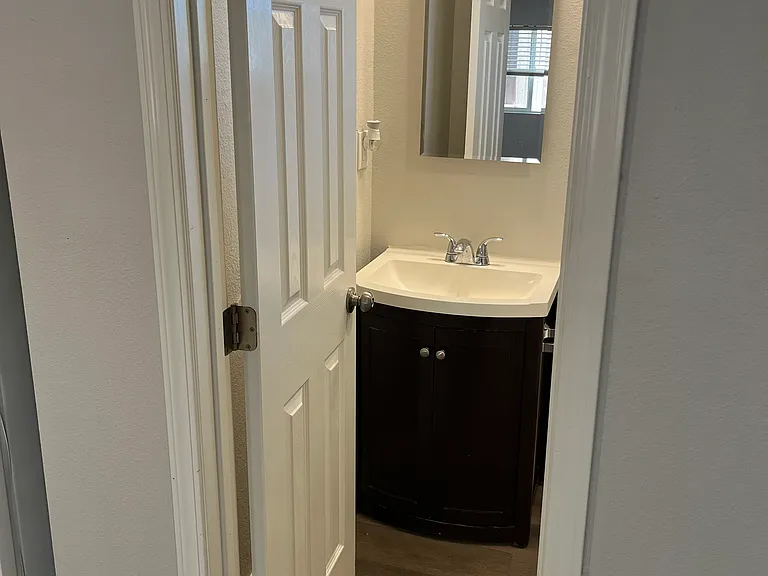 4177 Myrtle Ave — Photo 10