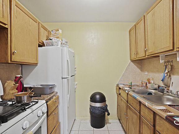 5th image of 580 Mesa Dr APT 103