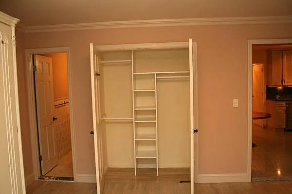 Rented by BuySell Real Estate Inc | media 35