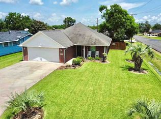 2600 Magnolia Ln, Groves, TX 77619