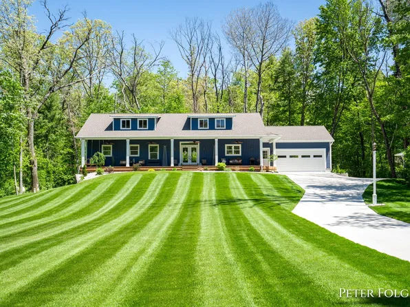 7092 Dagget Rd, Howard City, MI 49329