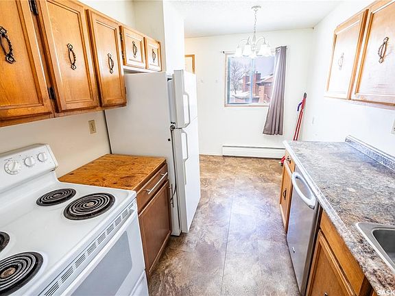 5th image of UNIT 202-B-1350 Gordon ROAD