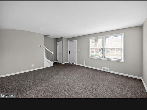 2nd image of 2018 Winford Rd Room 1
