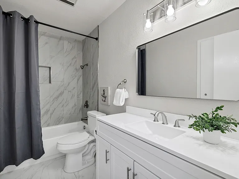 6007 E Valley Forge Ave — Photo 36
