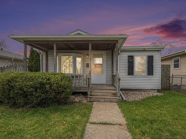 1009 Jackson St, Mishawaka, IN 46544