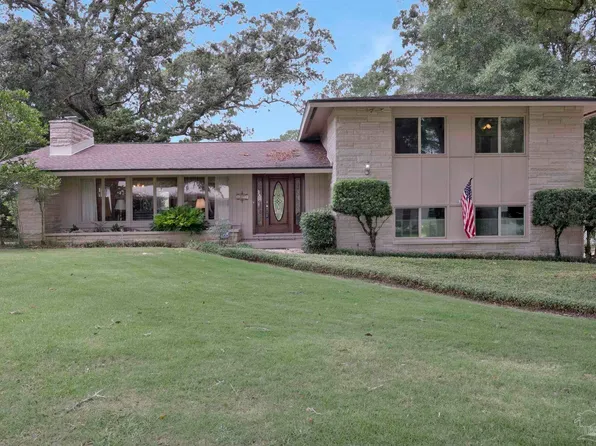 8829 Burning Tree Rd, Pensacola, FL 32514