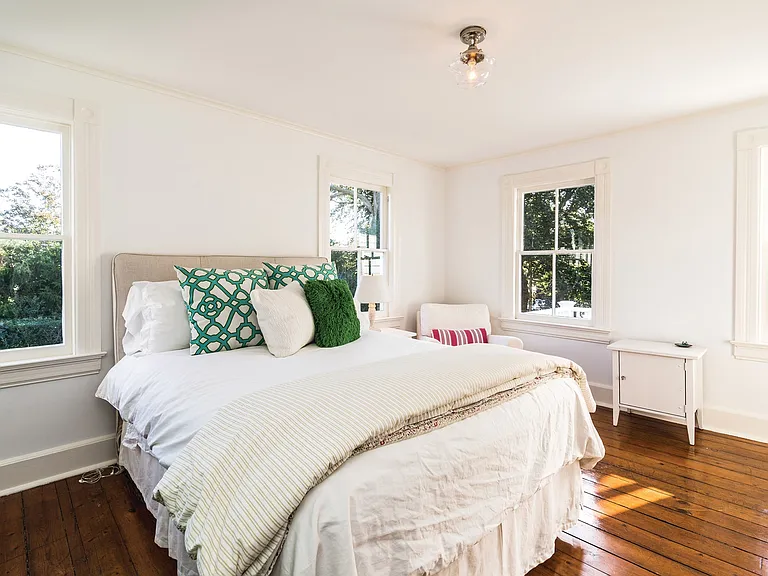 111 Montauk Hwy — Photo 13
