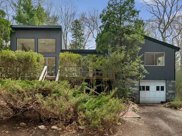 5 Cattalo Cir, East Hampton, NY 11937