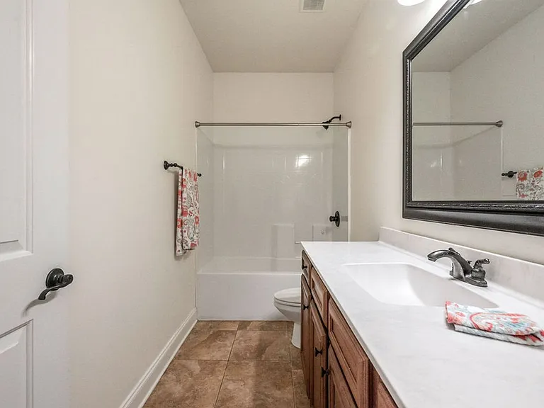 2159 Bayshore Dr — Photo 31