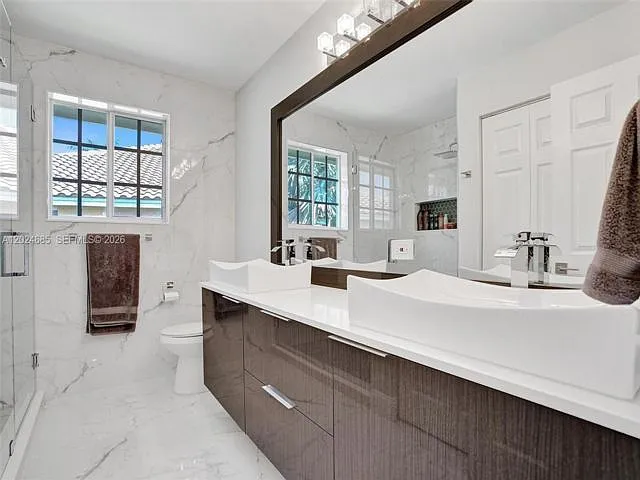 2526 Hunters Run Way — Photo 19