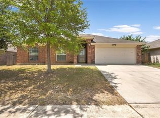 521 Dustin St, Saginaw, TX 76179