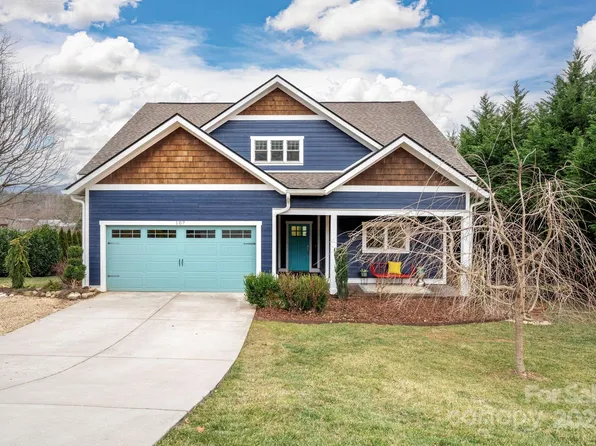 107 Noble Rd, Fairview, NC 28730