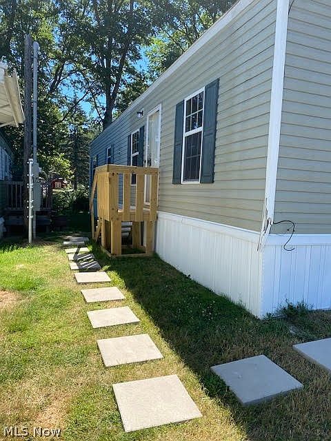 1st image of 35 Hyland Dr