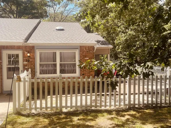 19 Driftwood Dr #212, Tuckerton, NJ 08087