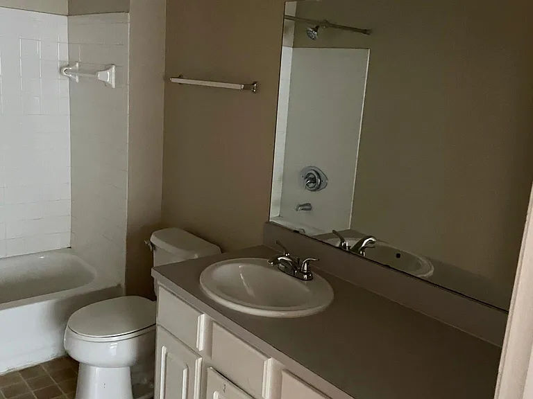 13703 Richmond Park Dr N #2806 — Photo 6