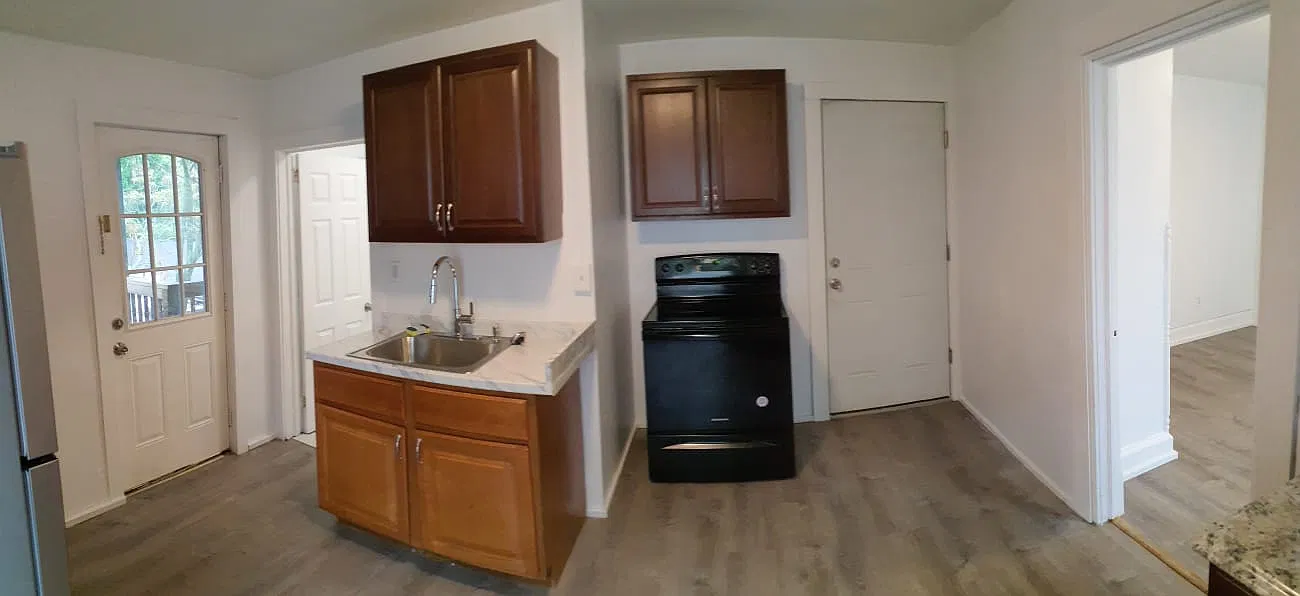 2 bed, 700 sqft, $1,650 — Photo 2