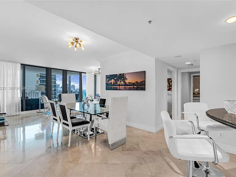 1500 Ocean Dr #704 — Photo 8