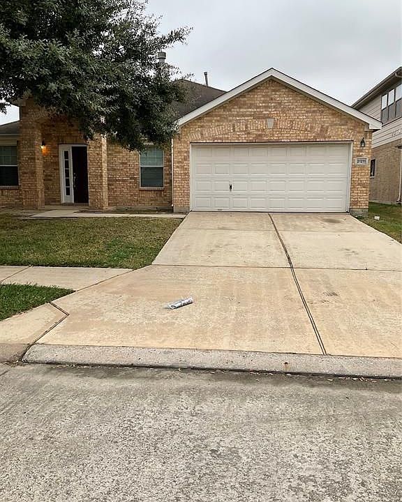 1st image of 21211 Tanner Woods Ln