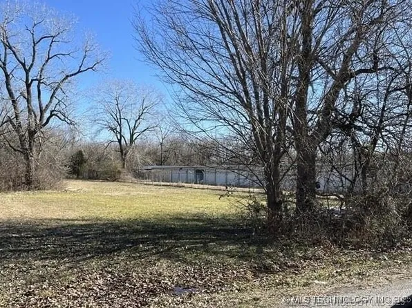 N Columbia Ave, Tulsa, OK 74110