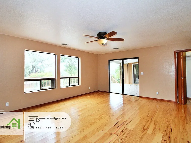 3345 Golden Heights Dr — Photo 21