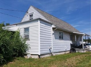 2962 Lockport Rd, Niagara Falls, NY 14305