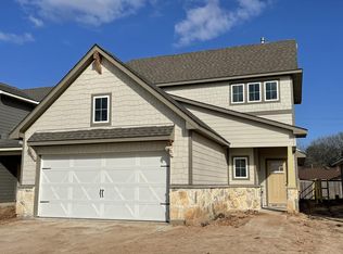 127 Austin Ln, Angleton, TX 77515