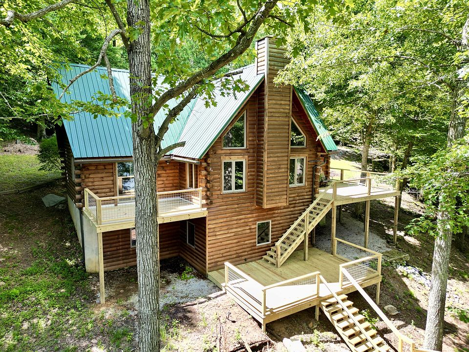 1st image of 18 Crazy Horse Ln