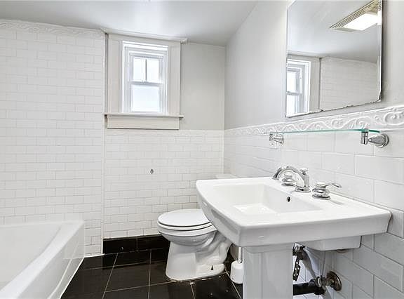 4th image of 7217 St Charles Ave