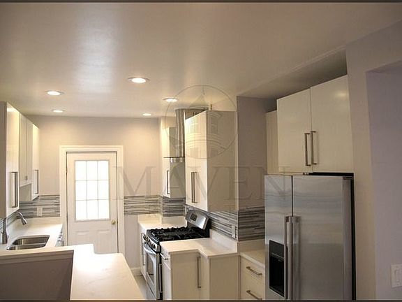 5th image of 163 Main St #2A