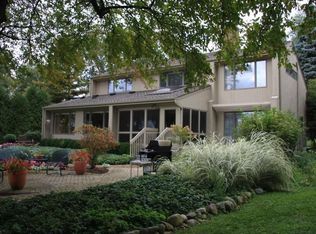 502 Lac La Belle Dr, Oconomowoc, WI 53066