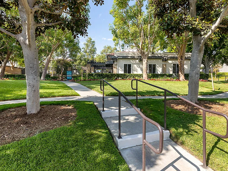 Trabuco Villas — Photo 26