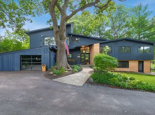 3008 Riverside Dr, Columbus, OH 43221