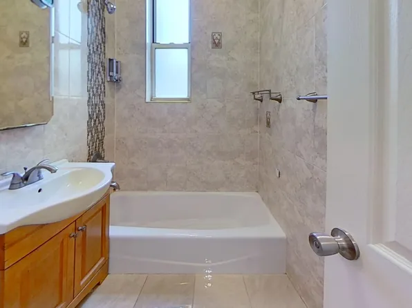 1801 Avenue N image 11 of 12