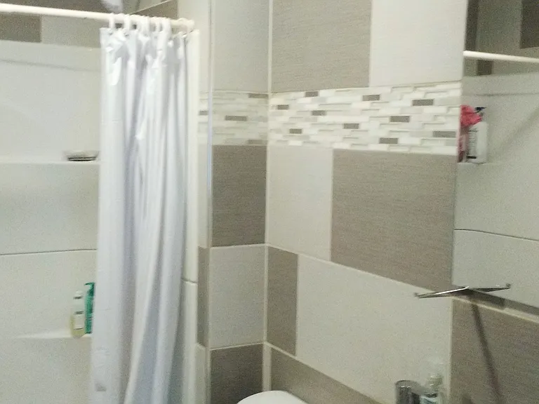 195 Floral Ave #A — Photo 4