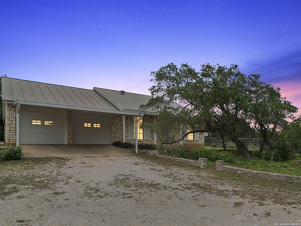 1st image of 3841 BECKWOOD DR