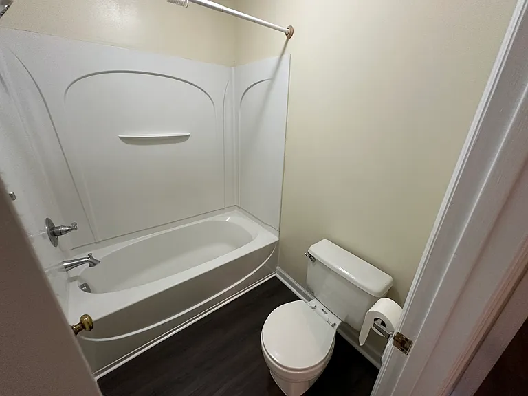 2522 Avent Ferry Rd #201 — Photo 14