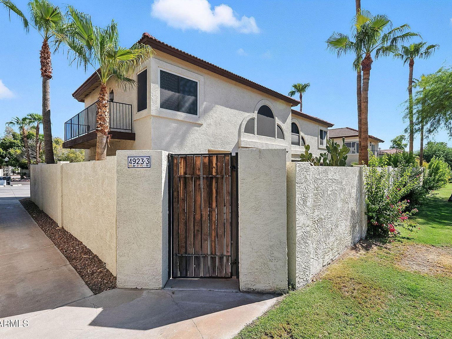 4923 E Hazel Dr UNIT 3