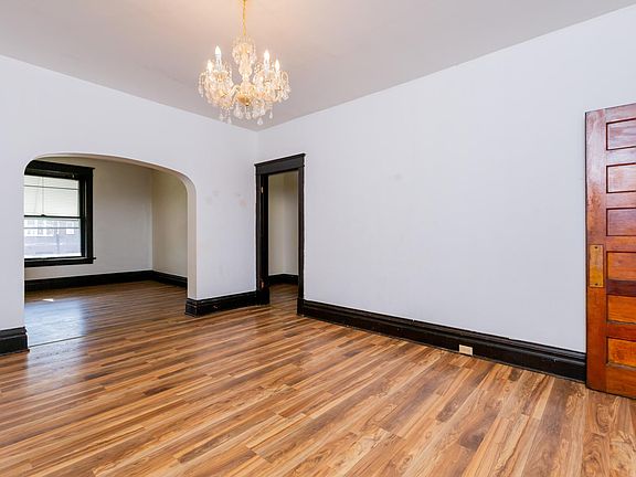 3rd image of 5877 Washington Blvd #2