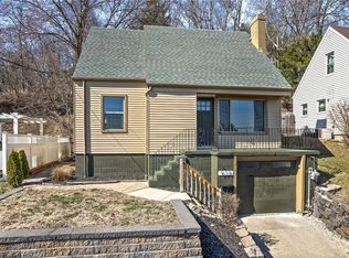 918 7th St, Beaver, PA 15009