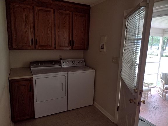 Screened porch side entry mudroom