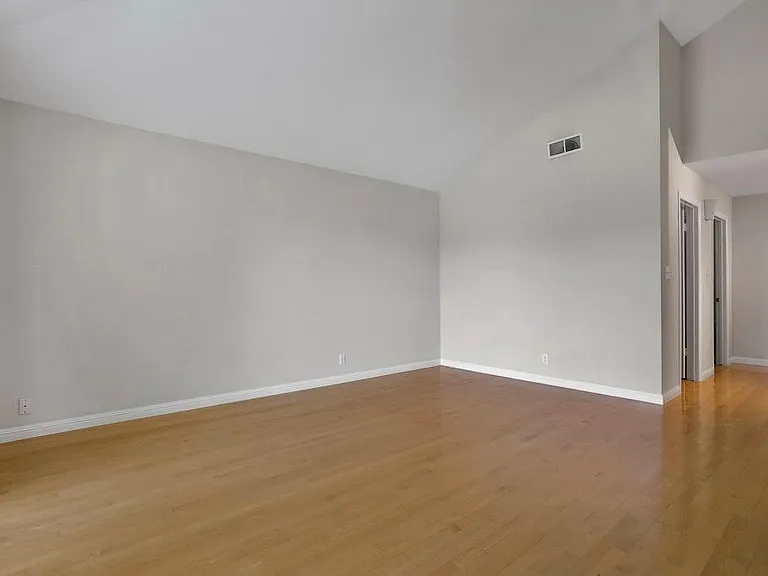 976 Pizarro Ln — Photo 30